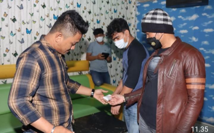 Positif Amphetamine, Sepasang Tamu See You Karaoke Diamankan
