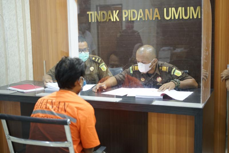 Jaksa Gadungan Diserahkan ke Kejari Bengkalis
