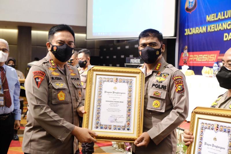Bidang Humas Polda Riau Raih Peringkat I