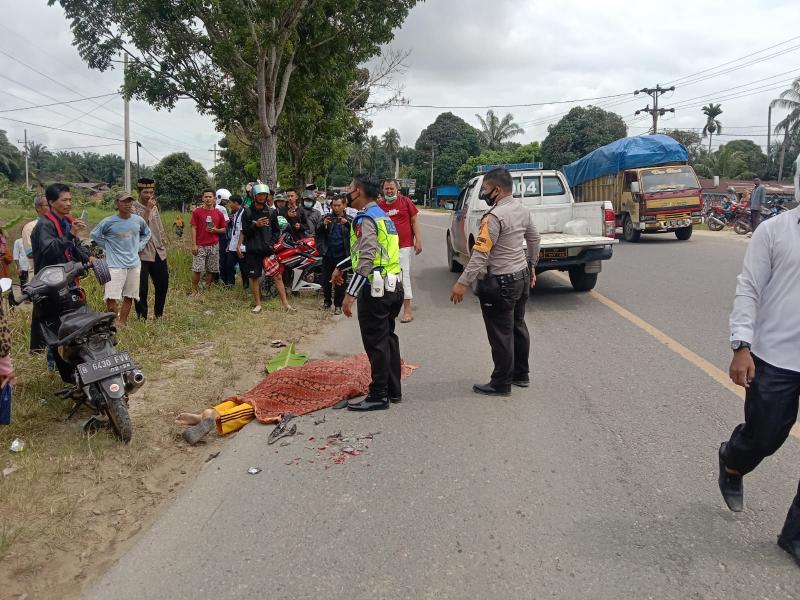 Kakek Meninggal di Tempat, Cucu Patah Kaki