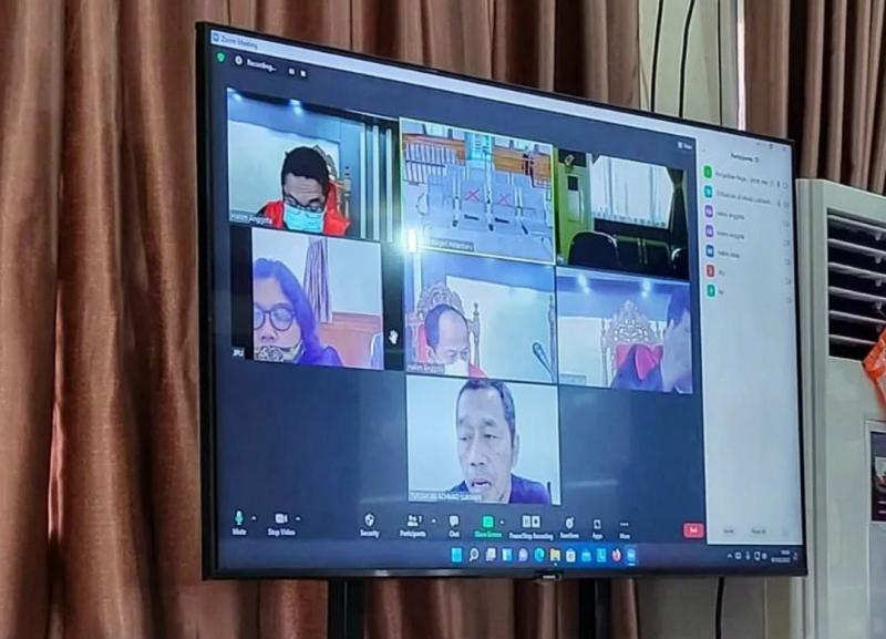 Dirut PT Serusenia Plasma Taruna Dituntut 3,5 Tahun Penjara