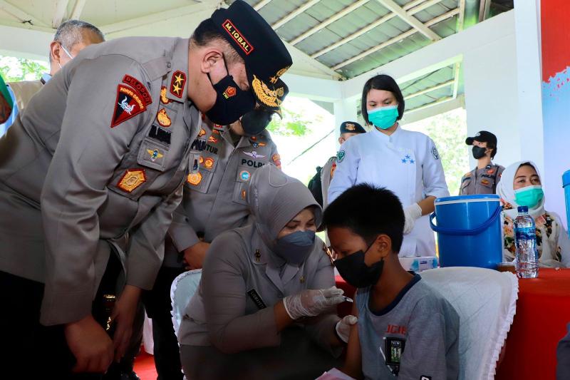 Kapolda Riau : Percepatan Vaksinasi di Pelalawan Luar Biasa