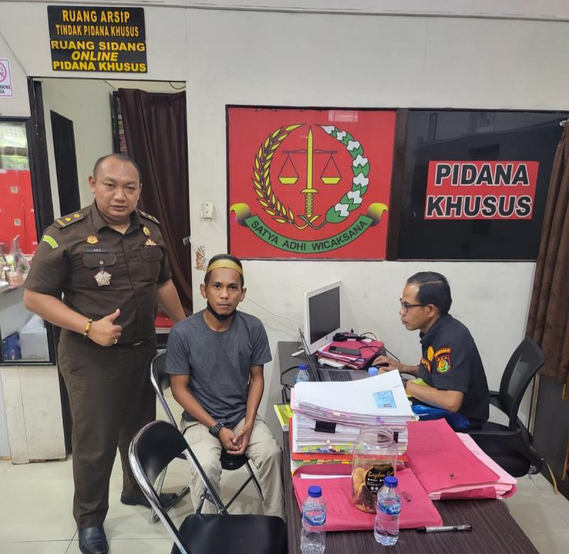 Kontraktor Pelaksana Proyek Puskesmas Pulau Burung Menyerahkan Diri
