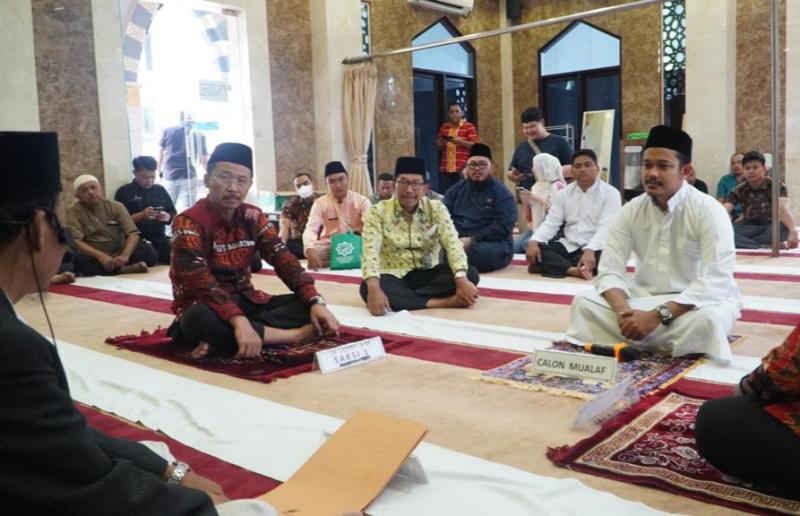 Kajati Riau jadi Saksi Orang Masuk Islam