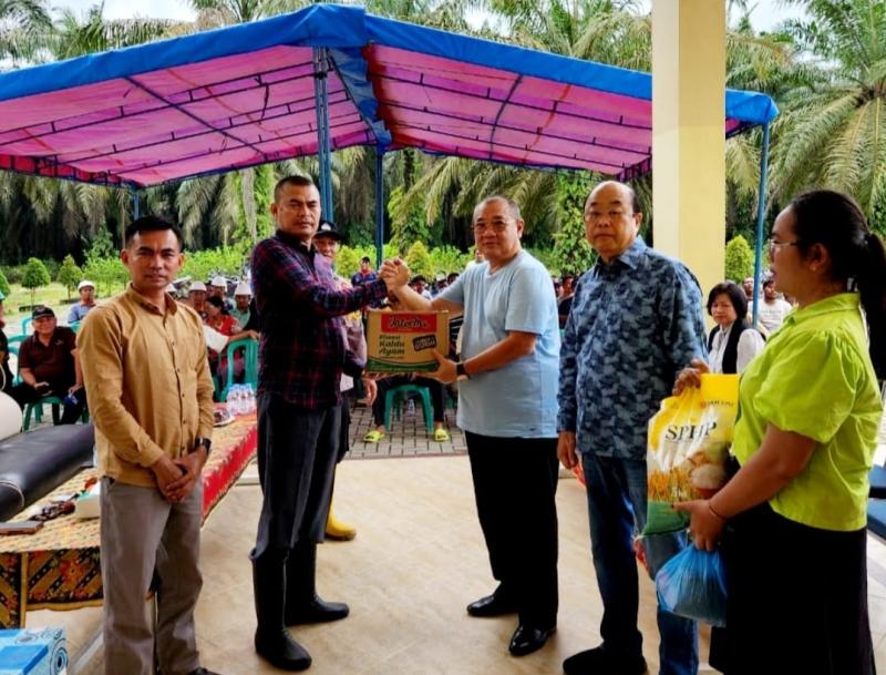 Lagi, Deddy Handoko Serahkan Bantuan 1.000 Paket Sembako untuk Korban Banjir