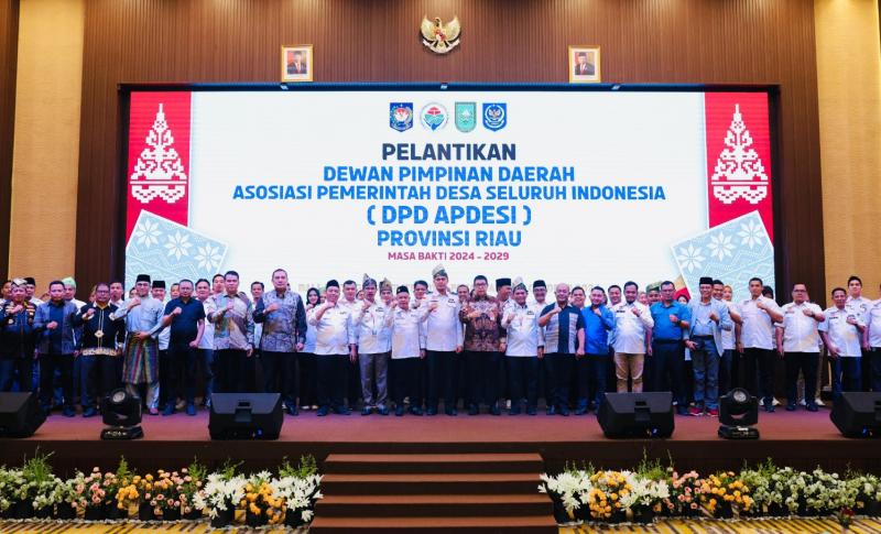 Pengurus DPD Apdesi Riau Dilantik, Ini Harapan Ketum dan Pemprov