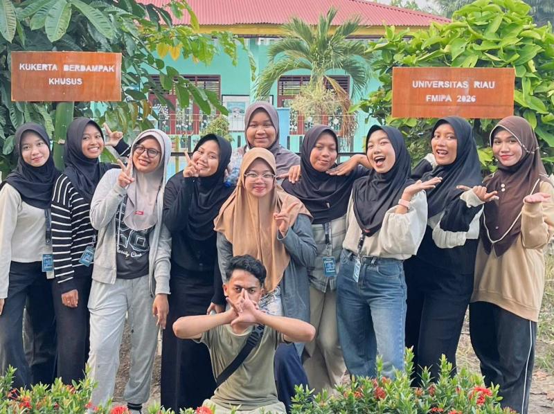 Mahasiswa Kukerta Siabista Universitas Riau Melaksanakan Program Kebun TOGA di Dusun Pandan Mukti