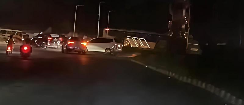 Jalan SM Amin Gelap Gulita, PJU Padam Lantaran Komponen Dicuri