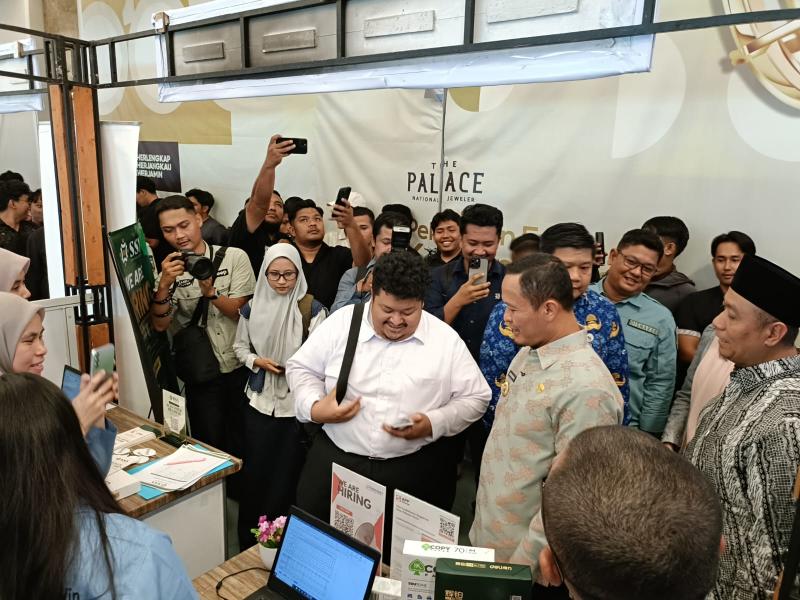 Resmi Dibuka, Ribuan Pencaker Serbu Pekanbaru Job Fair 2026