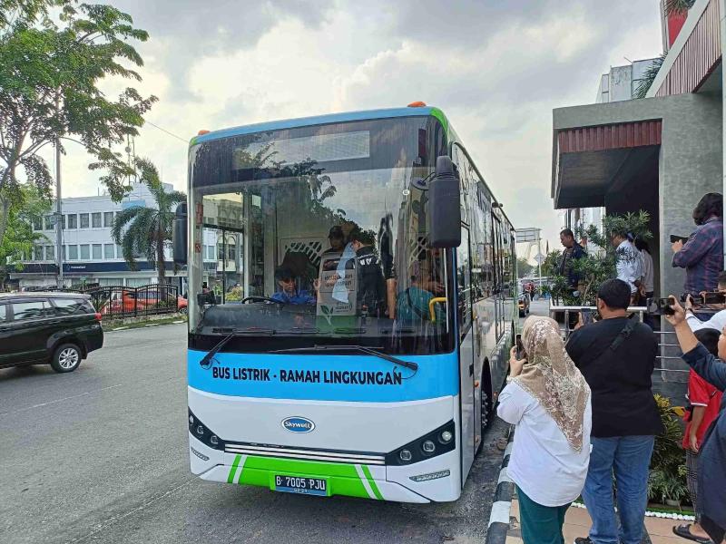 Masyarakat Bisa Nikmati Tarif Promo Bus TMP Mulai Hari Ini