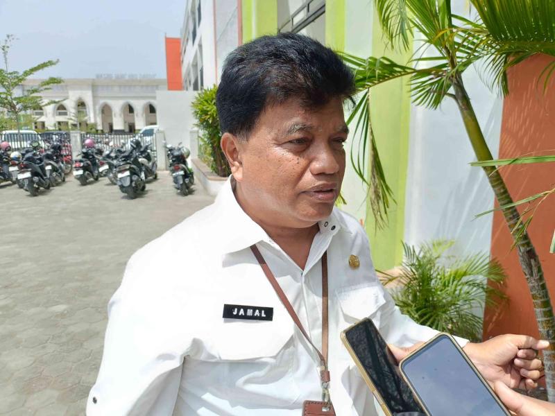 Pemko Pekanbaru Siapkan Seragam Sekolah Gratis untuk Murid SD dan SMP