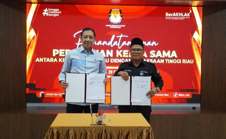 KPU dan Kejati Riau Teken Perjanjian Kerja Sama