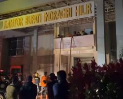 BREAKING NEWS: Kantor Bupati Inhil Kebakaran
