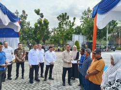 Ratusan Keluarga Miskin Ekstrim di Pekanbaru Dapat Bantuan Rp900 Ribu