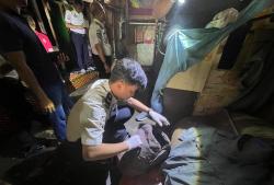 Perkuat Keamanan, Petugas Lapas Pekanbaru Razia Barang Terlarang di Sel Warga Binaan